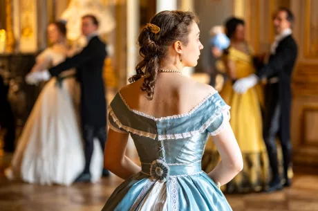bal costumé musée robe