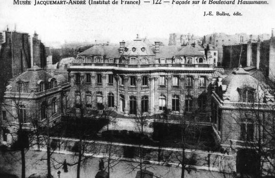 Façade sur rue de l'Hôtel en 1913